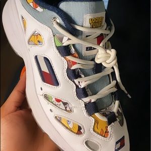 TOMMY JEANS X LOONEY TUNES CHUNKY SNEAKER